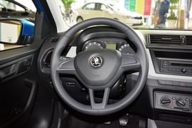 2015款斯柯达晶锐1.4L手动前行版