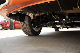 2015款海马第四代福美来1.6L自动风尚型