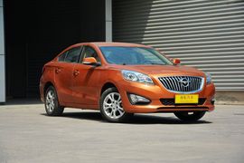 2015款海马第四代福美来1.6L自动风尚型