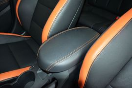 2015款现代Veloster飞思