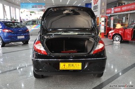 2010款奇瑞A3三厢1.6L手动豪华型