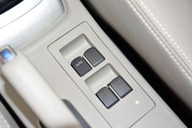 2015款长安悦翔V3