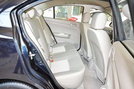 2015款长安悦翔V3