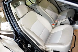 2015款长安悦翔V3