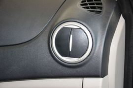 2015款长安悦翔V3