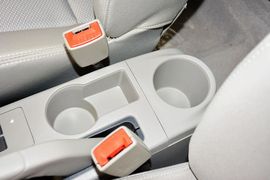 2015款长安悦翔V3