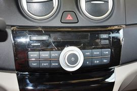 2015款长安悦翔V3