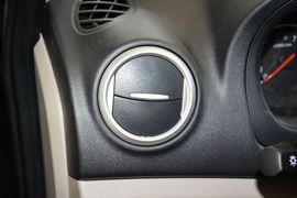 2015款长安悦翔V3