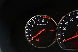 2015款长安悦翔V3