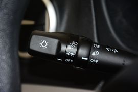 2015款长安悦翔V3