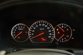 2015款长安悦翔V3