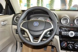 2015款长安悦翔V3