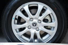 2015款长安悦翔V3
