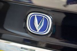 2015款长安悦翔V3