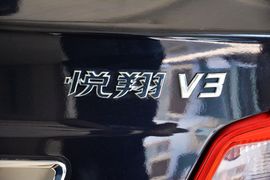 2015款长安悦翔V3