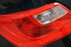 2015款长安悦翔V3