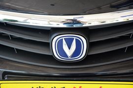 2015款长安悦翔V3