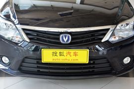 2015款长安悦翔V3