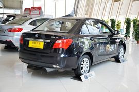 2015款长安悦翔V3