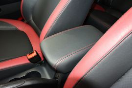 2015款长安逸动XT