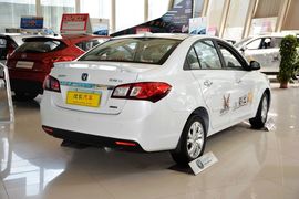 2012款长安悦翔V5