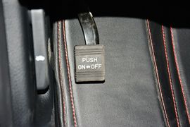 2015款起亚霸锐3.8L自动豪华版