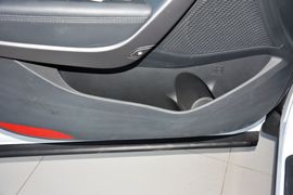 2015款现代全新胜达2.4L自动四驱智能型