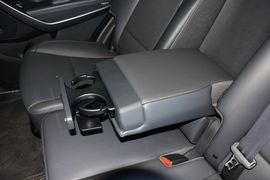 2015款现代全新胜达2.4L自动四驱智能型