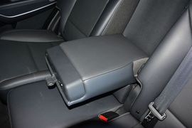 2015款现代全新胜达2.4L自动四驱智能型