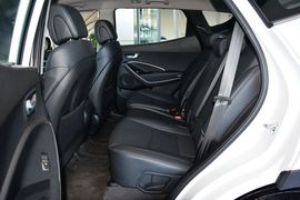2015款现代全新胜达2.4L自动四驱智能型