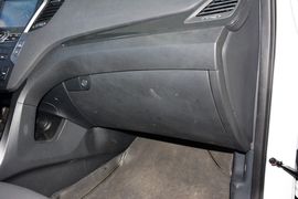 2015款现代全新胜达2.4L自动四驱智能型