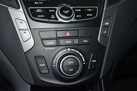 2015款现代全新胜达2.4L自动四驱智能型