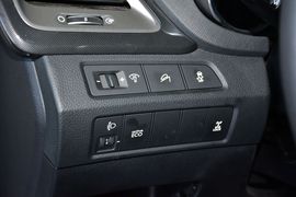 2015款现代全新胜达2.4L自动四驱智能型