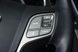 2015款现代全新胜达2.4L自动四驱智能型