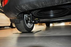 2013款起亚新佳乐2.0L