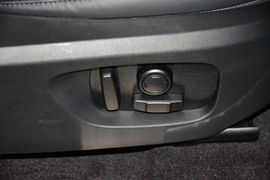 2015款路虎发现神行2.0T