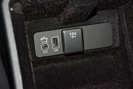 2015款路虎发现神行2.0T