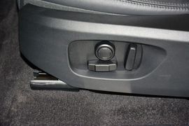 2015款路虎发现神行2.0T