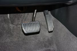 2015款路虎发现神行2.0T