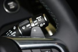 2015款路虎发现神行2.0T