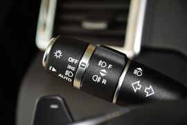 2015款路虎发现神行2.0T