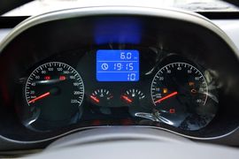 2015款奇瑞瑞虎3