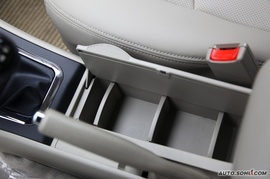 2009款力帆620贺岁版试驾