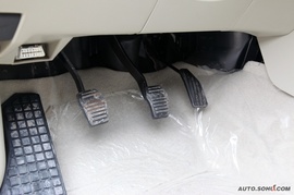 2009款力帆620贺岁版试驾