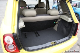 2009款力帆320新内饰版试驾