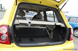 2009款力帆320新内饰版试驾