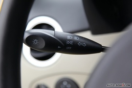 2009款力帆320新内饰版试驾