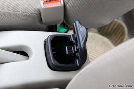 2009款力帆320新内饰版试驾