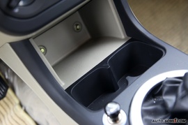 2009款力帆320新内饰版试驾