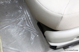 2009款力帆320新内饰版试驾